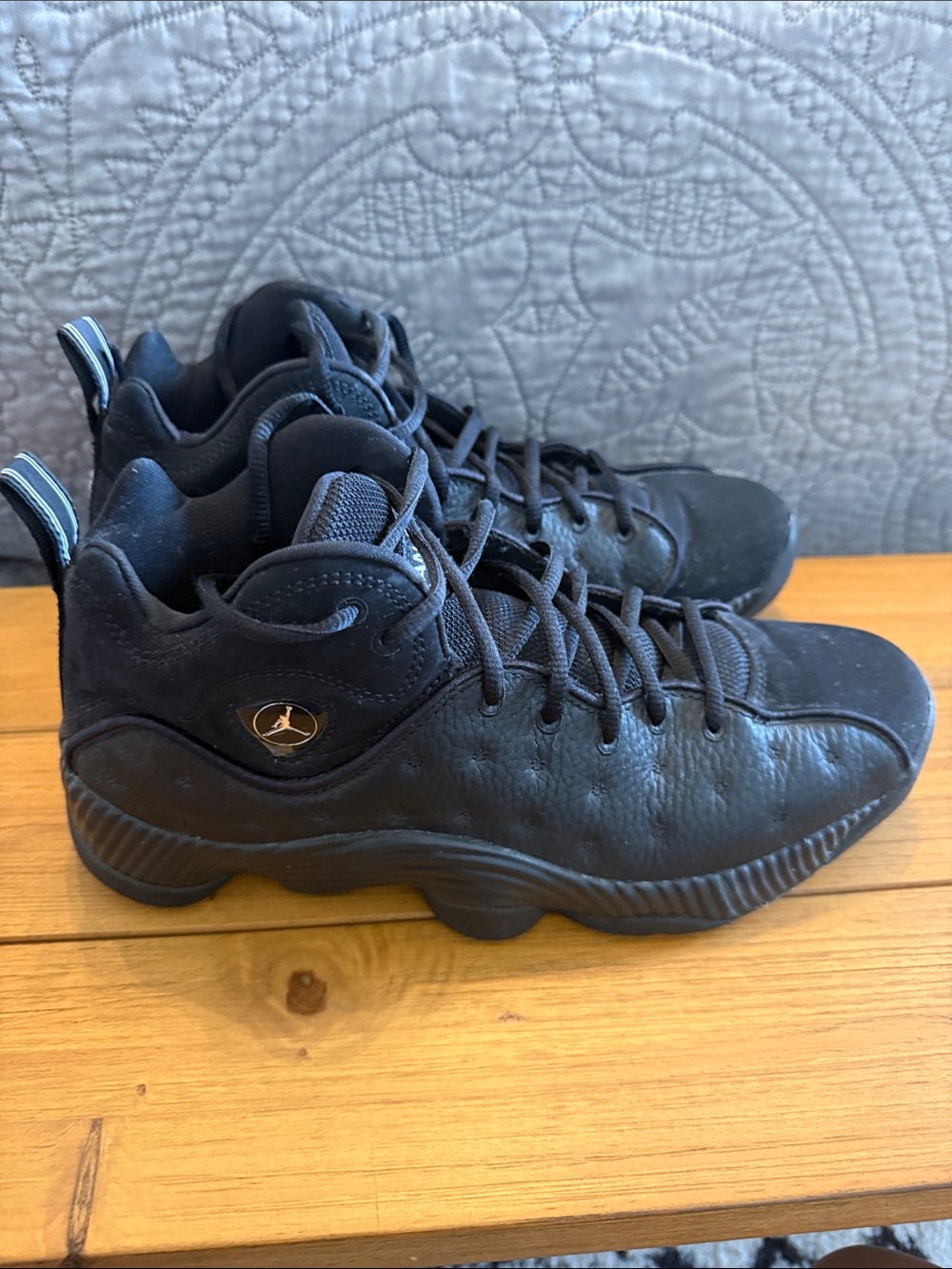 Jordan Men's Black Athletic Basketball Shoes with Subtle Metallic Logo
